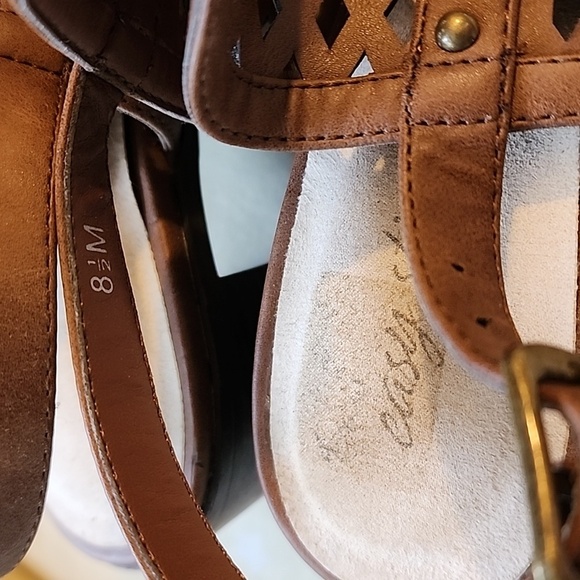 EASY STREET SANDALS Size 8.5 - Picture 7 of 8